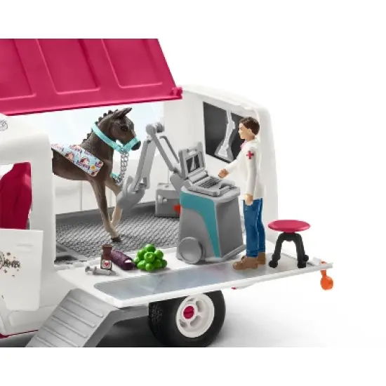 Schleich Mobile Vet image {5}