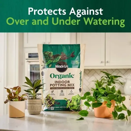 Miracle-Gro 8qt Organic Indoor Potting Mix image {4}