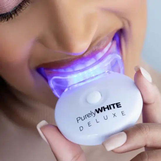 PurelyWHITE DELUXE Teeth Whitening Kit image {3}