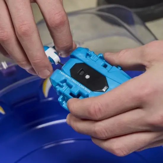 Beyblade X Cobalt Dragoon 2-60C Launcher Set image {8}