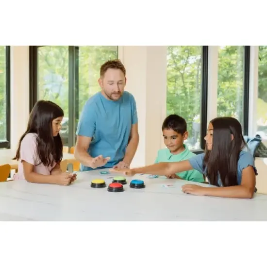 Chuckle & Roar Family Game Show Buzzers Game image {2}