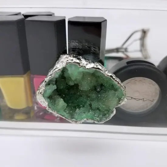 OnDisplay Andrea Deluxe Acrylic Cosmetic/Jewelry Organization Station w/Geode knobs image {2}