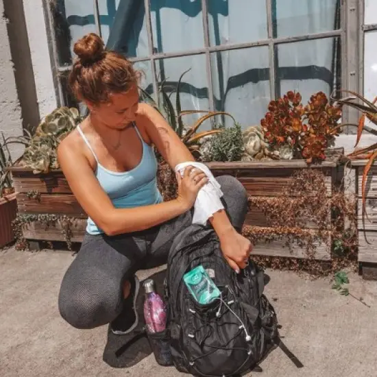 HyperGo Full-Body Rinse-Free Wipes for Your Life image {2}