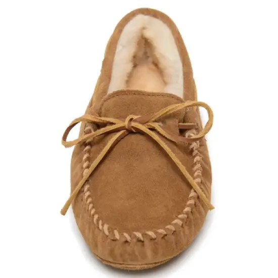 Minnetonka Men's Suede Sheepskin Softsole Moccasin image {1}