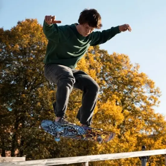 Tony Hawk 31 inch Skateboard, Tony Hawk Signature Series 3, 9-ply Maple Deck Skateboard for Cruising, Carving, Tricks and Downhill, Fire/Ice image {6}