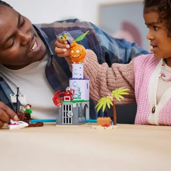 LEGO Marvel Team Spidey at Green Goblin's Lighthouse 10790 image {5}