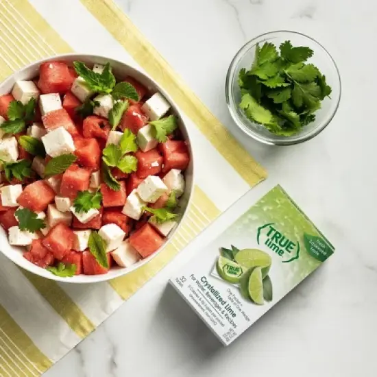 True Lime crystalized lime Flavored Water - 32pk/0.9oz Cans image {3}