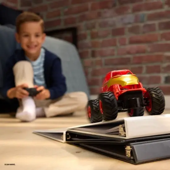 Monster Jam Marvel Iron Man RC Monster Truck image {7}