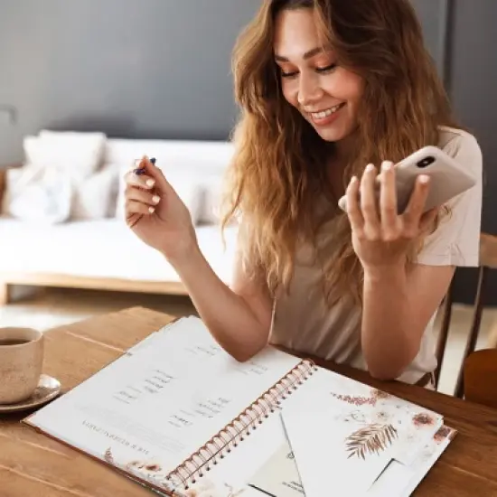 Beautiful Boho Wedding Planner Book and Organizer &ndash; Engagement Gift for Newly Engaged Couples, Future Brides and Grooms image {2}