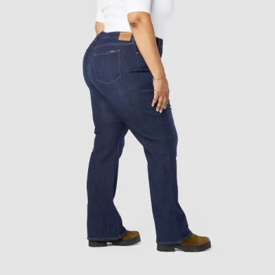 DENIZEN&reg; from Levi's&reg; Women's Plus Size Mid-Rise Bootcut Jeans  image {1}