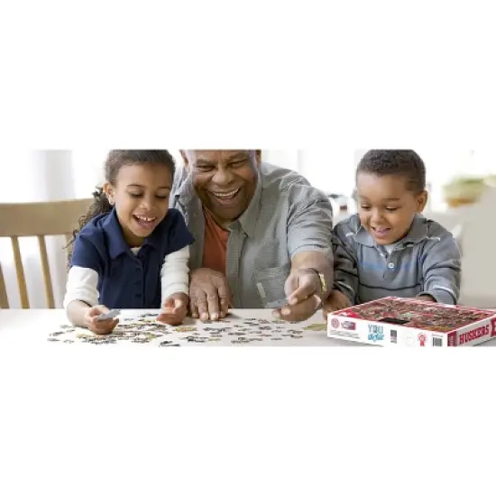 NCAA Nebraska Cornhuskers Barnyard Fans 500pc Puzzle image {1}