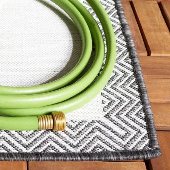 Cabana CBN416 Power Loomed UV Resistant Indoor/Outdoor Rugs - Safavieh image {3}