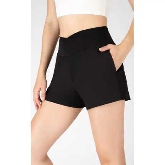 Yogalicious Womens Lightstreme Hybrid Backflip Short with Pockets image {1}