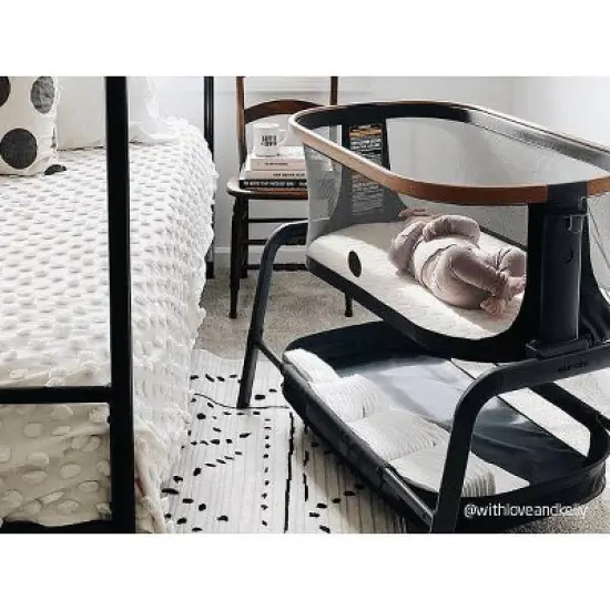 Maxi-Cosi Iora Bedside Bassinet image {1}