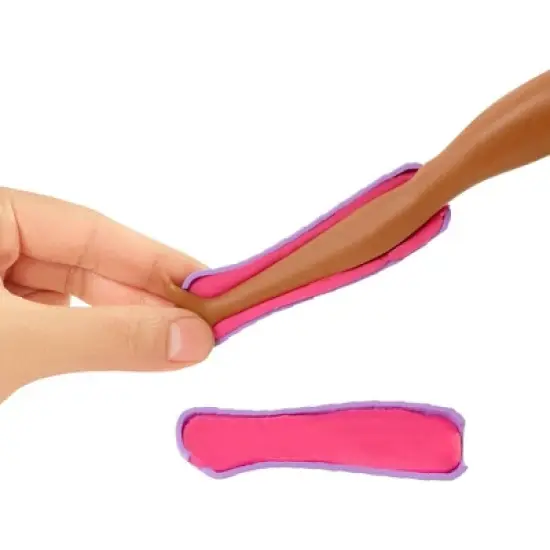 Barbie Careers Fast Cast Clinic Playset image {3}