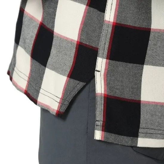 Wrangler Men's Regular Fit ATG Plaid Long Sleeve Button-Down Shirt image {3}