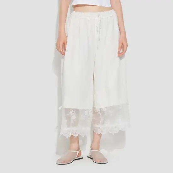 Women's Mid-Rise Bloomer Pants - Wild Fable&trade; image {2}