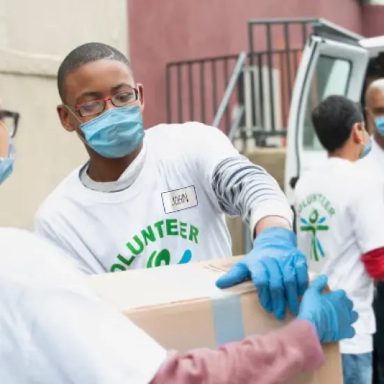 Avery Flexible Name Badges, 2-1/3" x 3-3/8", White with Blue Border, 400 per Pack, 2 Packs, 800 Removable Name Tag Stickers Total (01730) image {1}