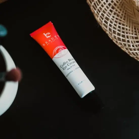 Beauty by Earth Coffee Bean Eye Cream image {4}