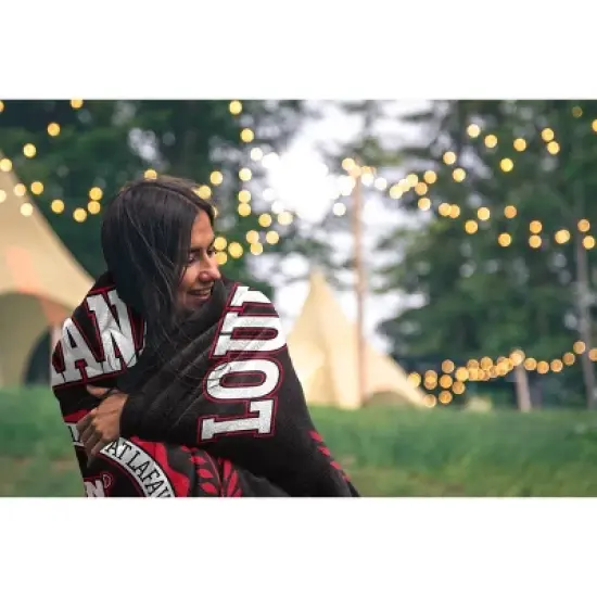 NCAA Louisiana Ragin' Cajuns Crest Ultra Soft Blanket image {1}