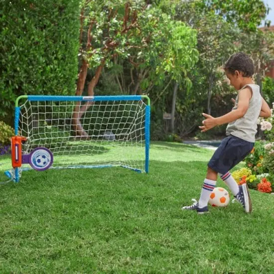 Little Tikes 2-in-1 Water Soccer image {4}