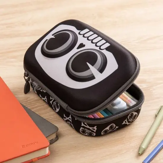 ZIPIT Skull Pencil Case, Pencil Box for Kids image {1}