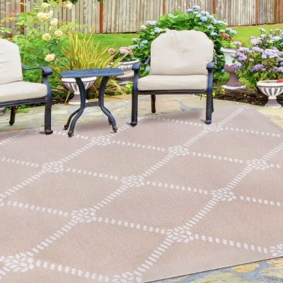 Modern Coastal Diamond Lattice Indoor Outdoor Area Rug by Blue Nile Mills image {5}