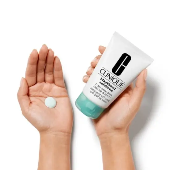 Clinique Blackhead Solutions 7 Day Deep Pore Cleanse & Face Scrub - 4.2 fl oz - Ulta Beauty image {4}