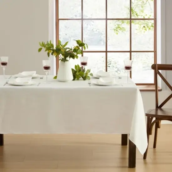 Villeroy & Boch - Classic Embroidered Border Tablecloth image {3}
