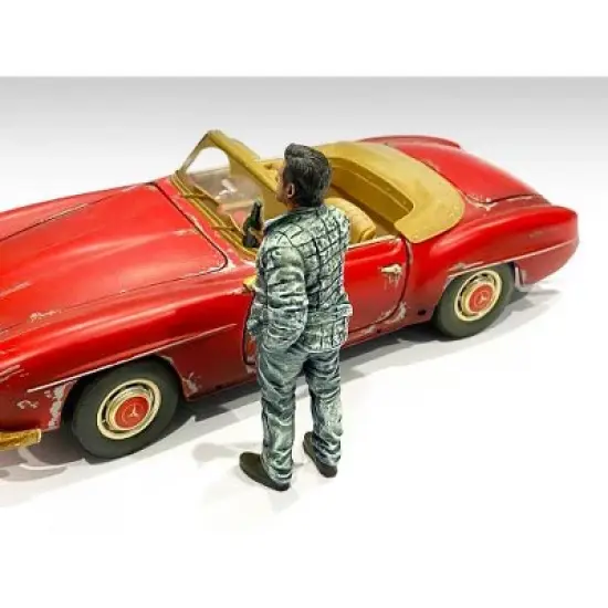 Auto Mechanic Hangover Tom Figurine for 1/18 Scale Models by American Diorama image {2}