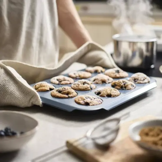 Joseph Joseph Nest Bake 12c Nonstick Muffin Tin with Easy Pull Handle image {3}