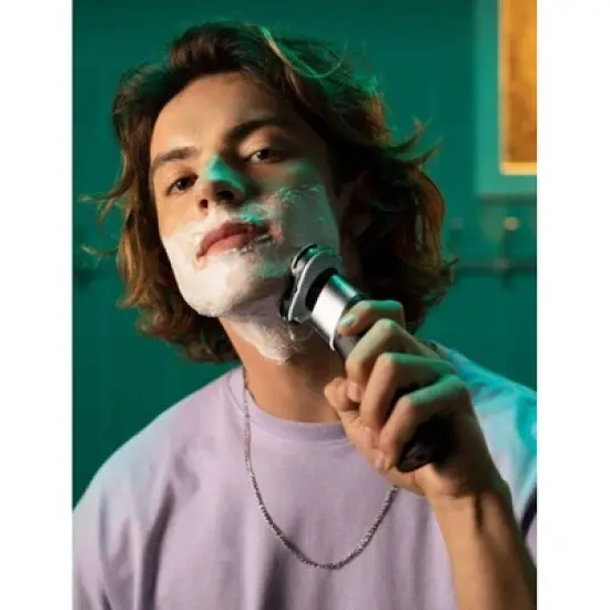 Philips Norelco Series 5000 Wet & Dry Men's Rechargeable Electric Shaver - X5004/84 image {5}