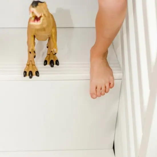 Max & Lily Twin Low Bunk Bed with Staircase image {3}