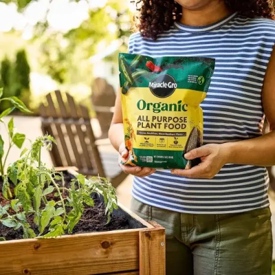 Miracle-Gro Organics Plant Food Granules Fertilizer 3lbs image {2}