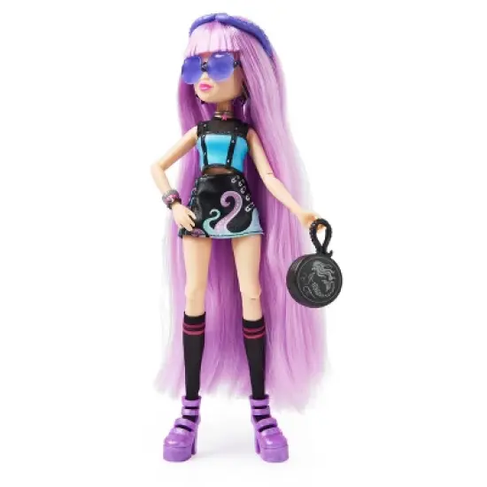 Mermaid High Mari Fashion Doll image {2}