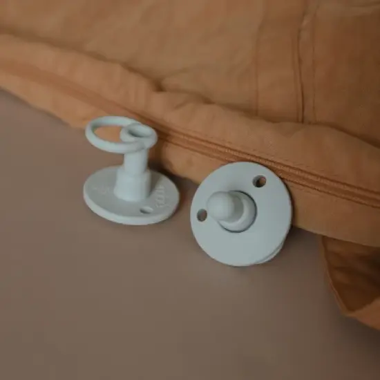 embe Newborn Binnie Retractable Silicone Pacifier (0-18 Months) image {2}