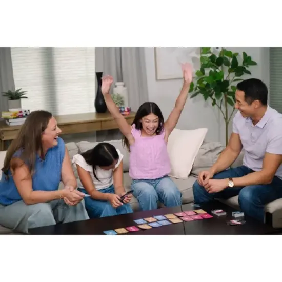 Dolphin Hat Games I Know You Don't Card Game: Creative Thinking, 2-6 Players, Includes Instructions image {5}