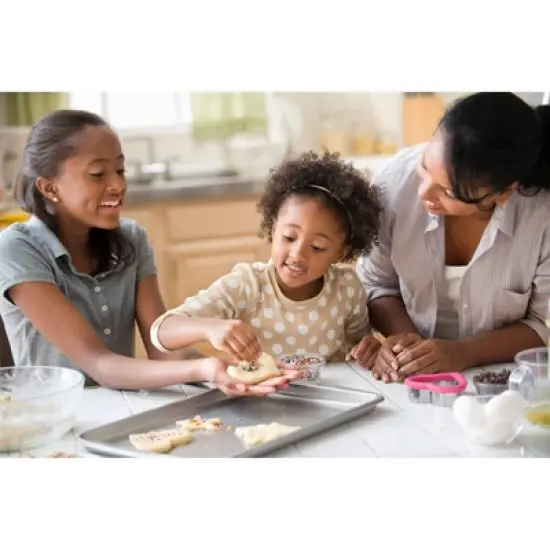 Betty Crocker Party Size Unicorn Fusion Sprinkle Bottle - 26oz image {2}