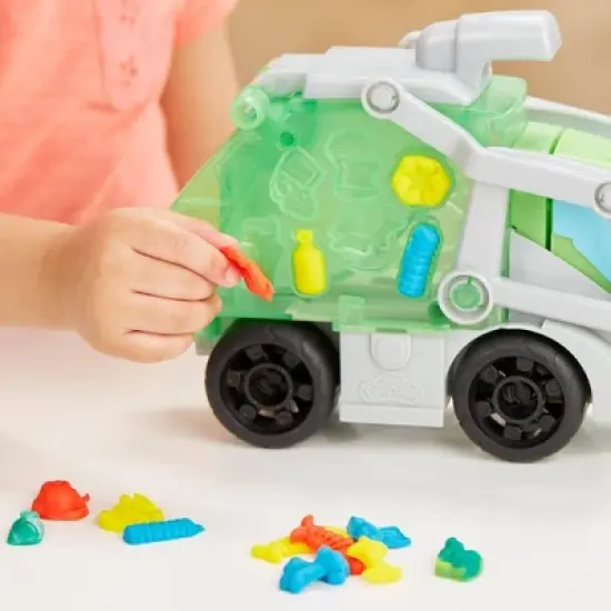 Play-Doh Wheels Dumpin' Fun 2-in-1 Garbage Truck image {7}