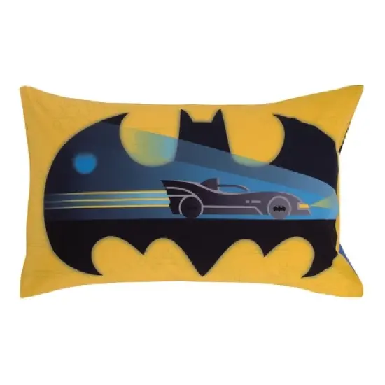 Warner Brothers Batman The Caped Crusader Navy, Gray, and Yellow Bat-Signal 4 Piece Toddler Bed Set image {4}