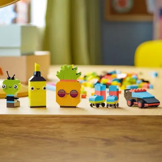 LEGO Classic Creative Neon Fun Creative Brick Box Set 11027 image {3}