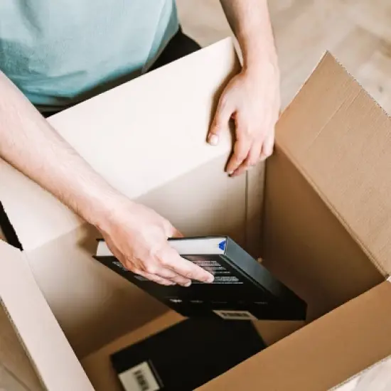 UBMOVE Pack of 25 Small Moving Boxes, Size: 16"x10"x10" Cardboard Boxes image {6}