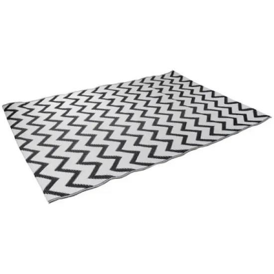 Northlight 4' x 6' Black and White Chevron Rectangular Outdoor Area Rug image {2}