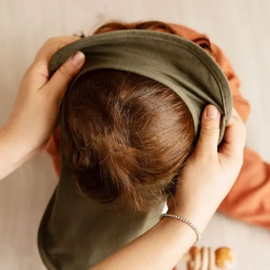 KeaBabies 8-Pack Hallo Baby Drool Bibs , Baby Bibs for Boys, Girls, Pull-on Bibs for Baby Boy, Baby Girl, Baby Bib Unisex image {4}