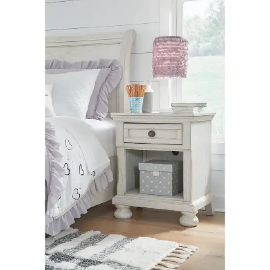 Robbinsdale 1 Drawer Nightstand White - Signature Design by Ashley image {1}
