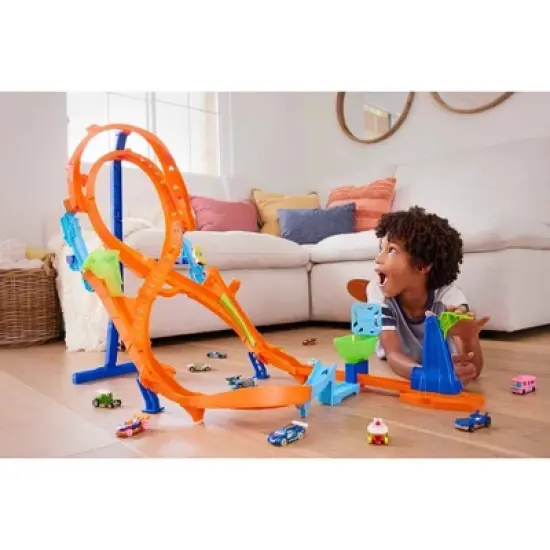 Hot Wheels Action Vertical-8 Jump Track Set image {1}