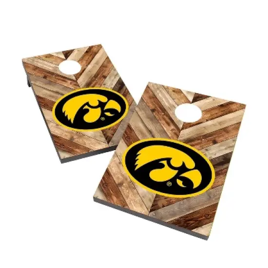 NCAA Iowa Hawkeyes 2'x3' Cornhole Bag Toss Game Set image {1}
