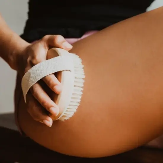 Beauty by Earth Round Dry Brush With Cellulite Massager image {5}