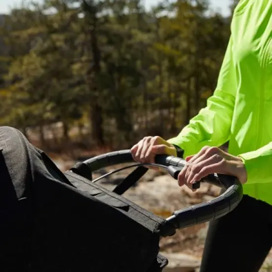 Baby Jogger Summit X3 Jogging Stroller Jet image {6}