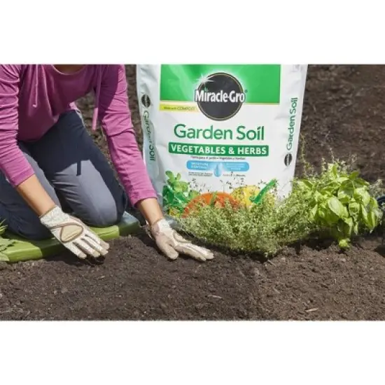 Miracle-Gro Garden Soil Vegetables and Herbs, 1.5 cu ft image {1}